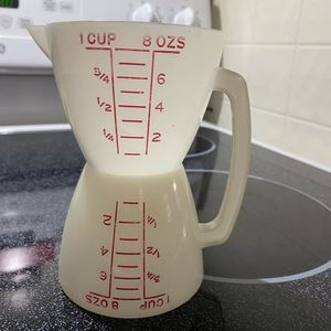 Vintage Tupperware Double Measuring Cup